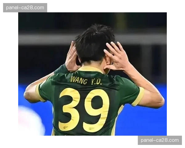 【2026年4月中超联赛·赛中·消息VAR介入判定浙江队进球有效,青岛西海岸主帅抗议判罚 【2026年4月中超联赛·赛中·消息VAR介入判定浙江队进球有效,青岛西海岸主帅抗议判罚