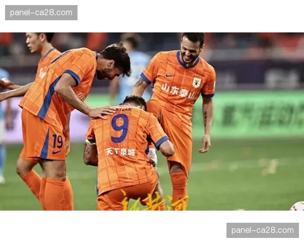 山东泰山2-0轻取深圳新鹏城 山东泰山2-0轻取深圳新鹏城